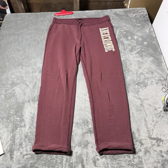 Abercrombie & Fitch Red Preppy Beach Logo Cuffed Sweatpants Size M Y2K Style - Picture 1 of 10